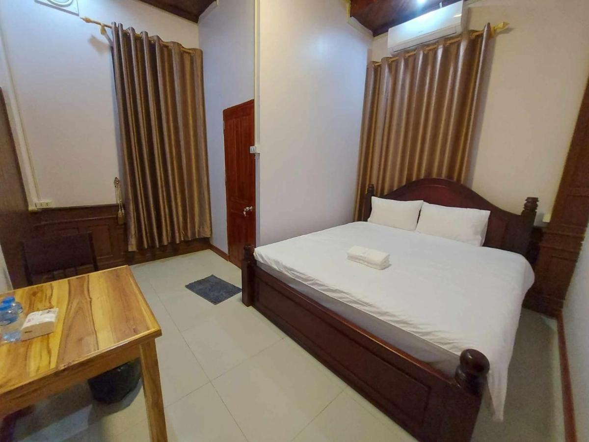 Inthavong Hotel/Guest House Vang Vieng Exterior foto