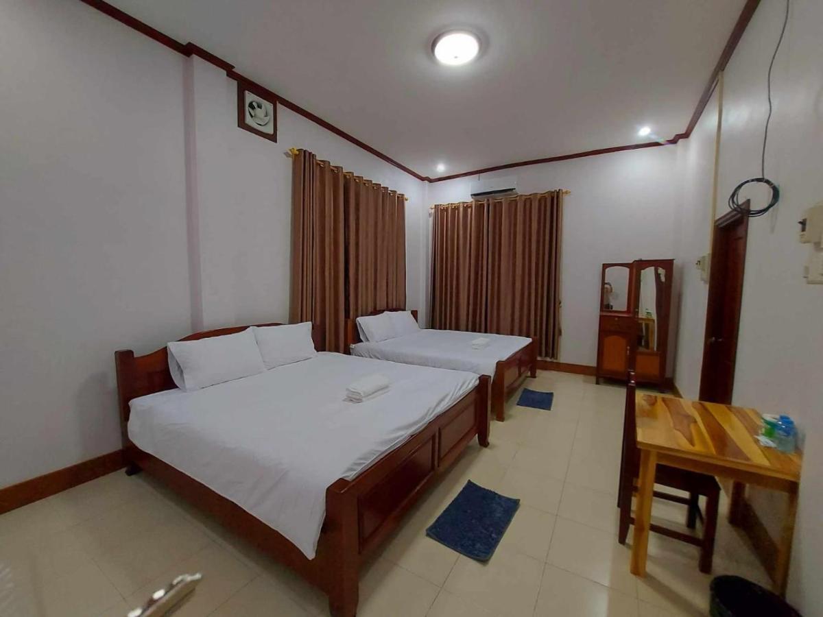 Inthavong Hotel/Guest House Vang Vieng Exterior foto