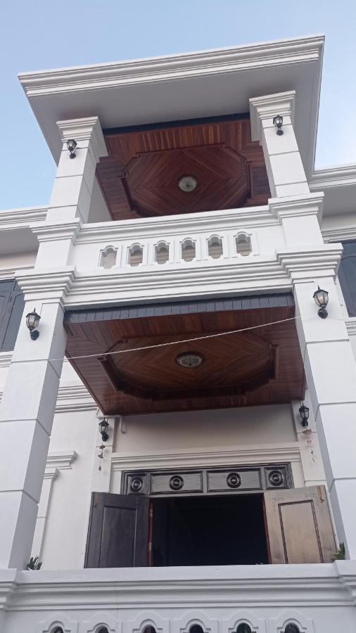Inthavong Hotel/Guest House Vang Vieng Exterior foto
